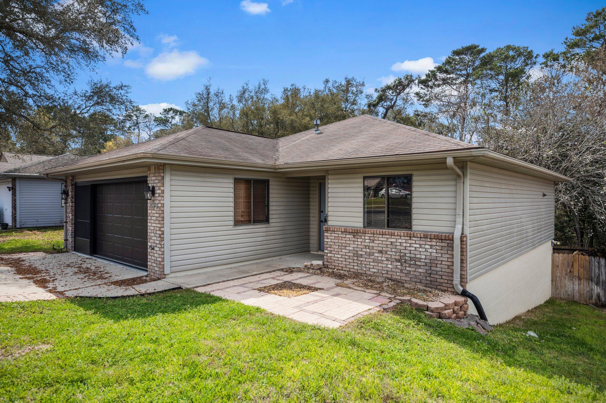 429 Springwood Way Niceville, FL 32578 - Photo 2 of 27 Moore_Media_20