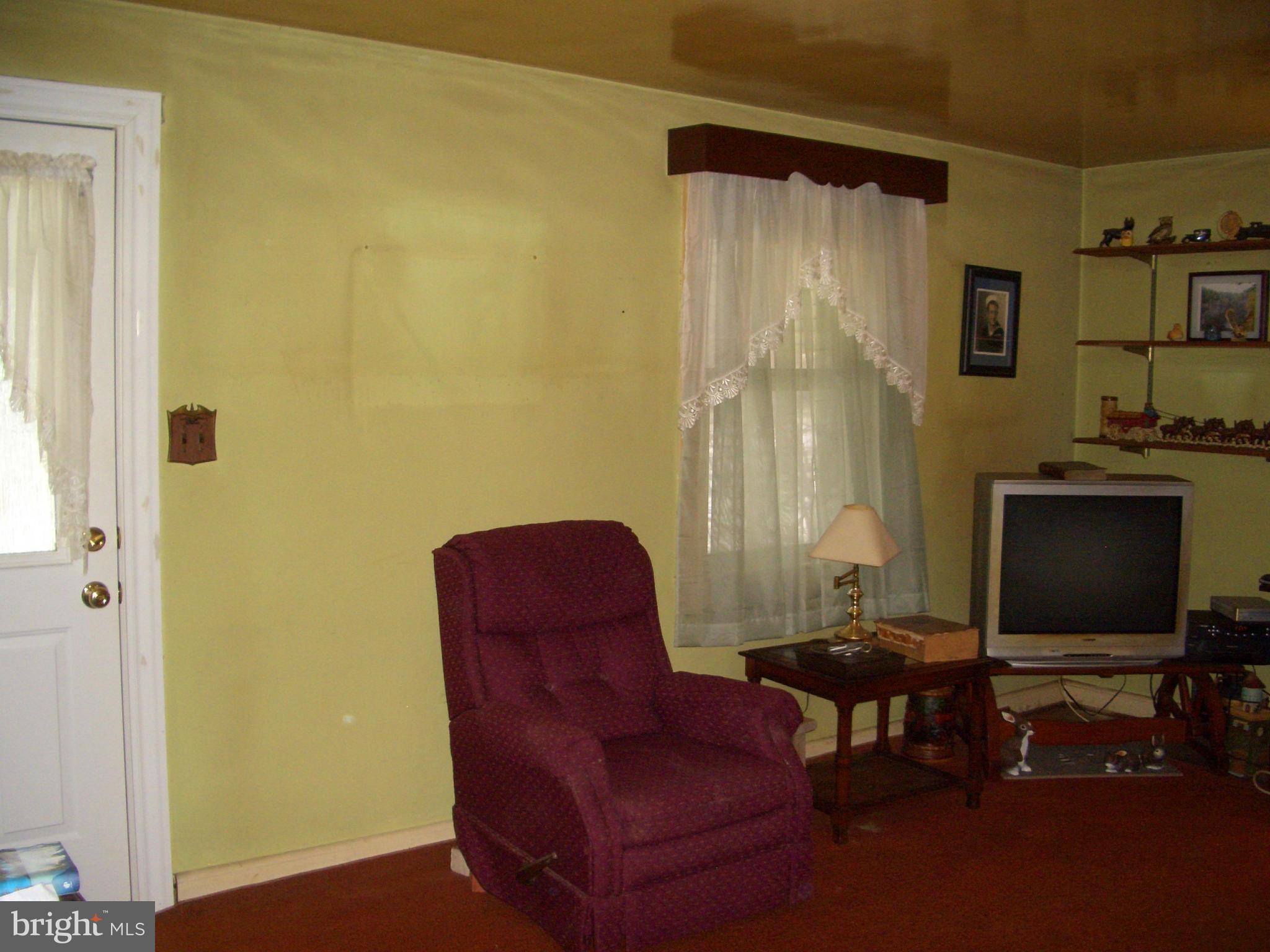 5037 Montgomery Road Ellicott City, MD 21043 - Photo 2 of 22 Living Room