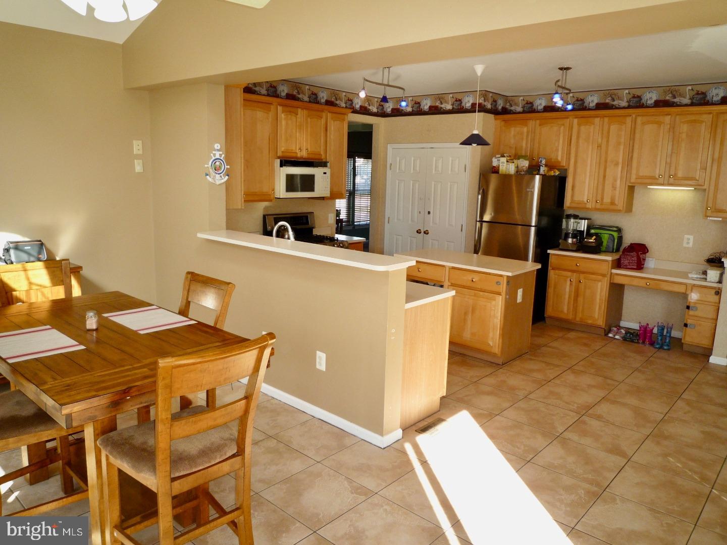 429 Wynthorpe Road New Castle, DE 19720 - Photo 6 of 25 Kitchen