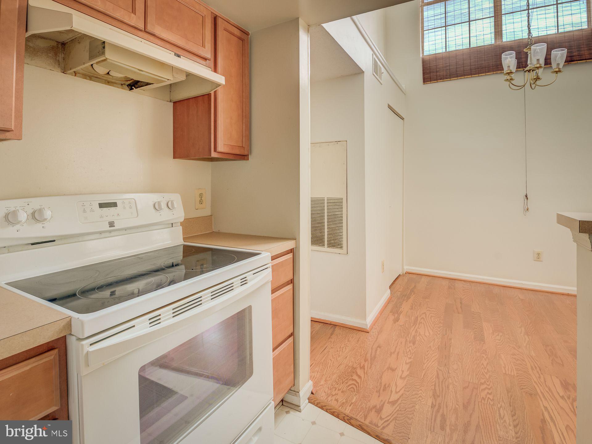 14059 Vista Drive, Unit 141 Laurel, MD 20707 - Photo 21 of 33 a utility room with dryer and washer