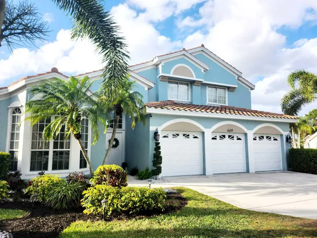 $695,000 | 609 Southwest Romora Bay, Port St. Lucie, FL 34986