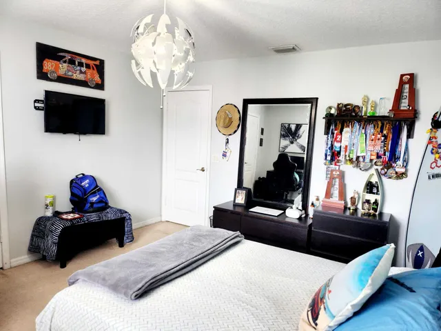 $695,000 | 609 Southwest Romora Bay, Port St. Lucie, FL 34986