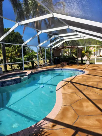 $695,000 | 609 Southwest Romora Bay, Port St. Lucie, FL 34986