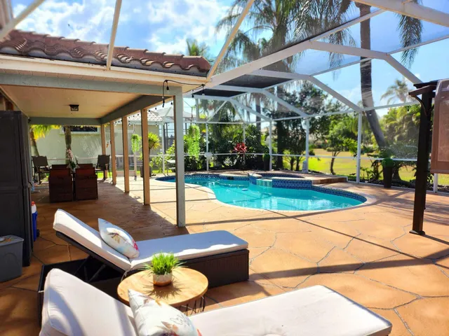 $695,000 | 609 Southwest Romora Bay, Port St. Lucie, FL 34986