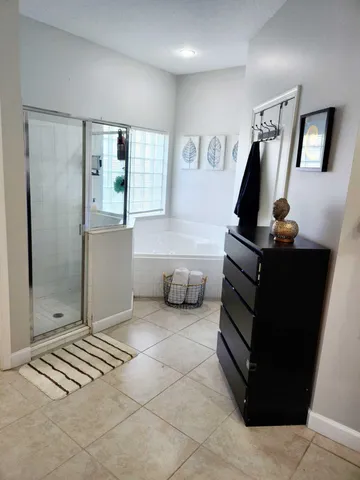 $695,000 | 609 Southwest Romora Bay, Port St. Lucie, FL 34986