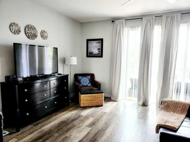 $695,000 | 609 Southwest Romora Bay, Port St. Lucie, FL 34986