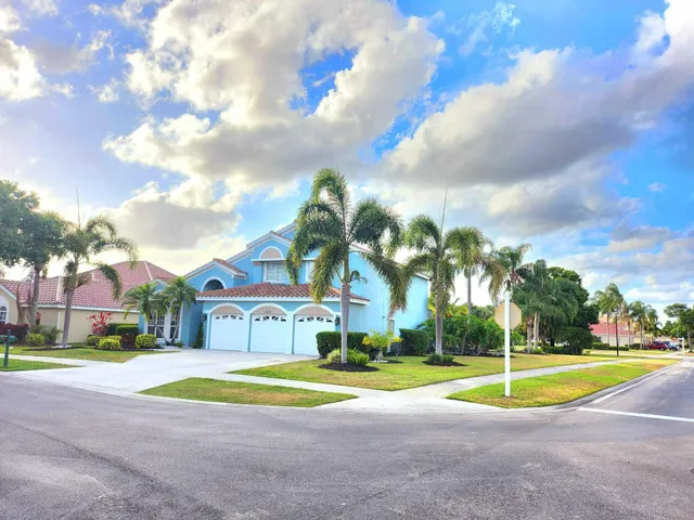 $695,000 | 609 Southwest Romora Bay, Port St. Lucie, FL 34986