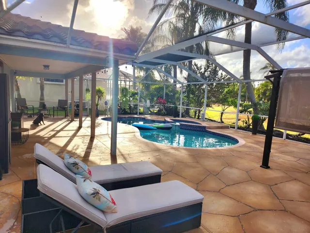 $695,000 | 609 Southwest Romora Bay, Port St. Lucie, FL 34986