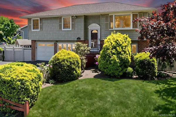 $695,000 | 181 Emerson Avenue, North Babylon, NY 11703