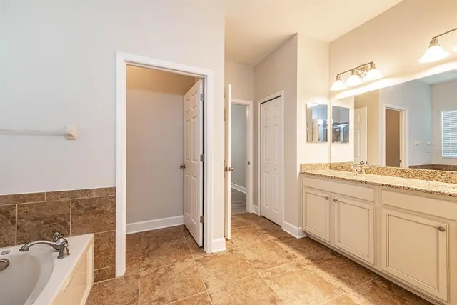 $3,000 | 16226 Bayberry View Drive, Lithia, FL 33547