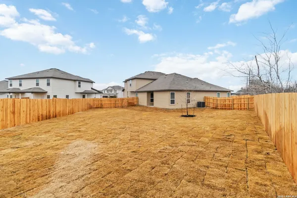 $1,750 | 5115 Cindy Brook, Unit 1, San Antonio, TX 78253