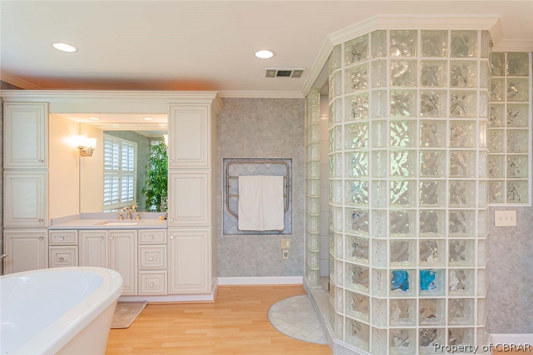 193 Peake Road Weems, VA 22576 - Photo 43 of 50 Basement Master Bath with 2 Vanities, Jetted Tub & Step in Shower