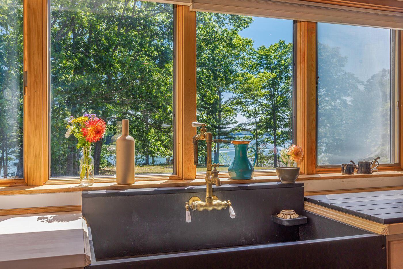 269 Wardwell Point Road Penobscot, ME 04476 - Photo 21 of 40 W22-ME2984_21
