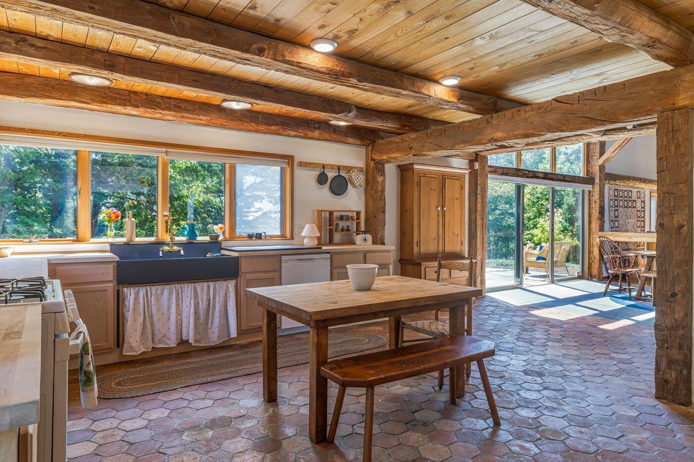 269 Wardwell Point Road Penobscot, ME 04476 - Photo 22 of 40 W23-ME2984_22