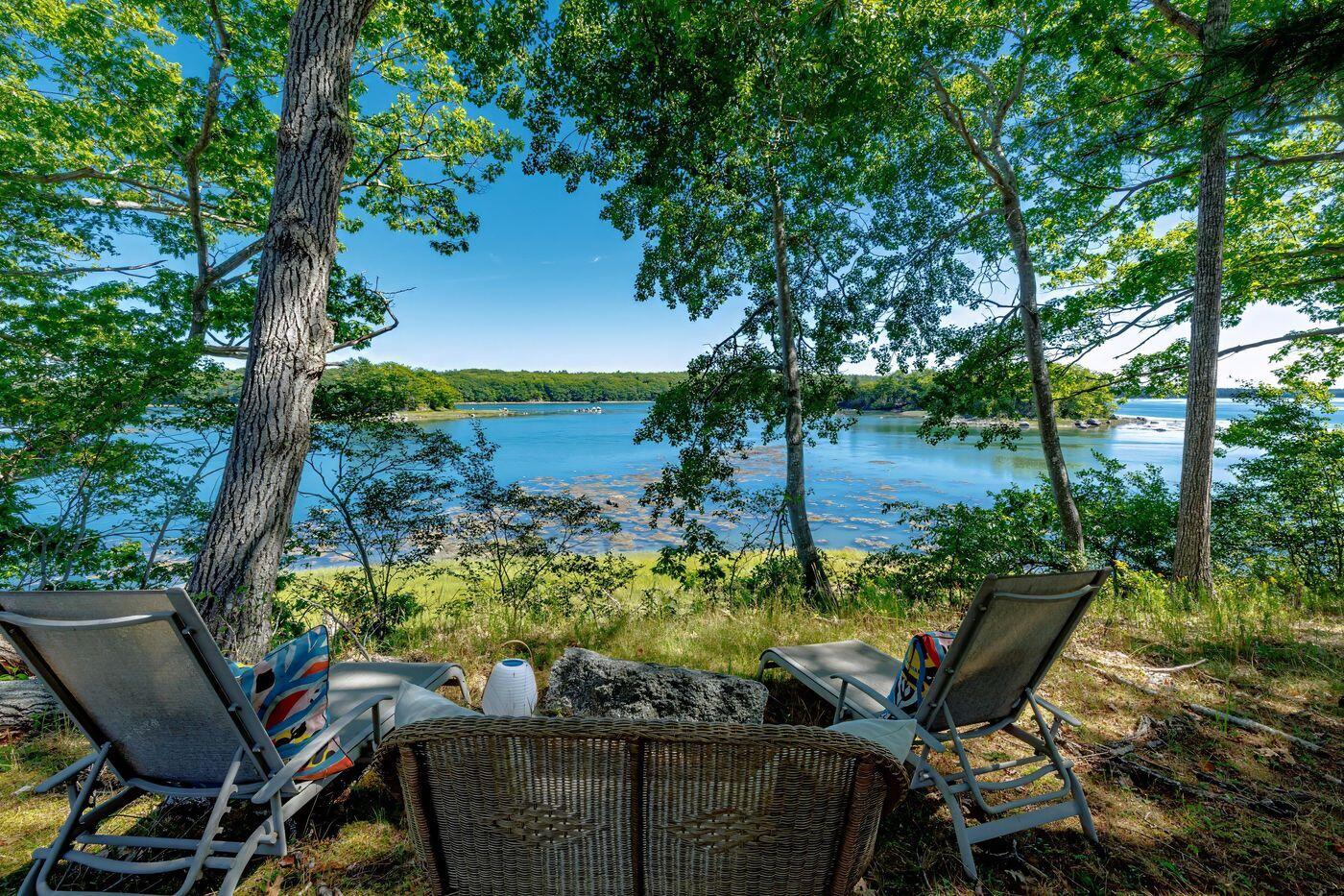 269 Wardwell Point Road Penobscot, ME 04476 - Photo 38 of 40 W39-ME2984_36