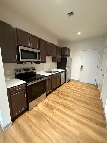 $2,900 | 1170 Tremont Street, Unit 313, Boston, MA 02120