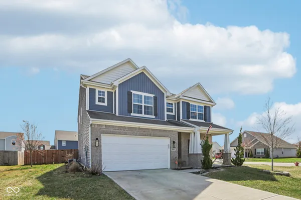 $389,900 | 6673 Laurelwood Drive, Pendleton, IN 46064