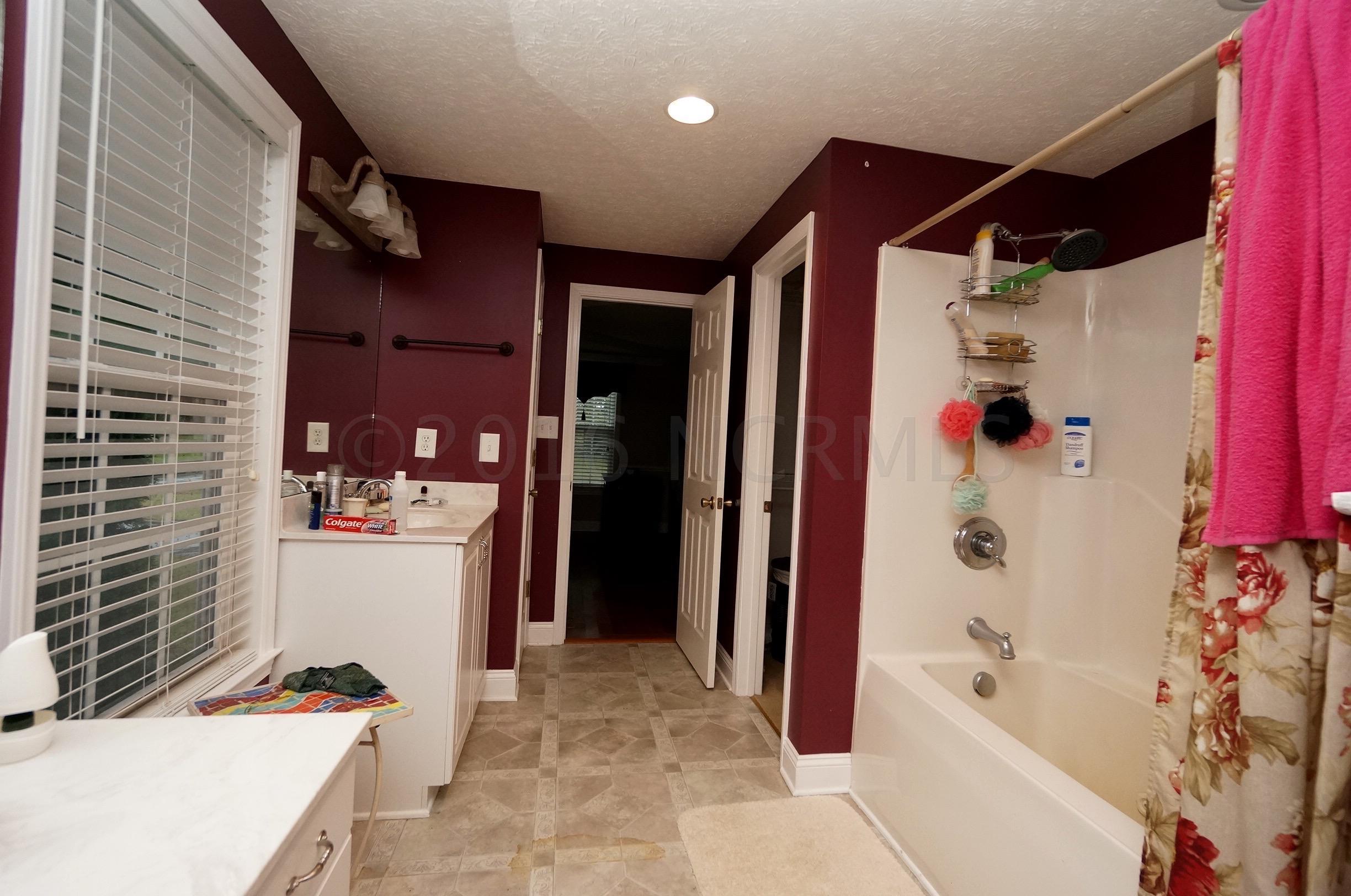 319 Newport Loop Road Newport, NC 28570 - Photo 11 of 20 Master Bathroom