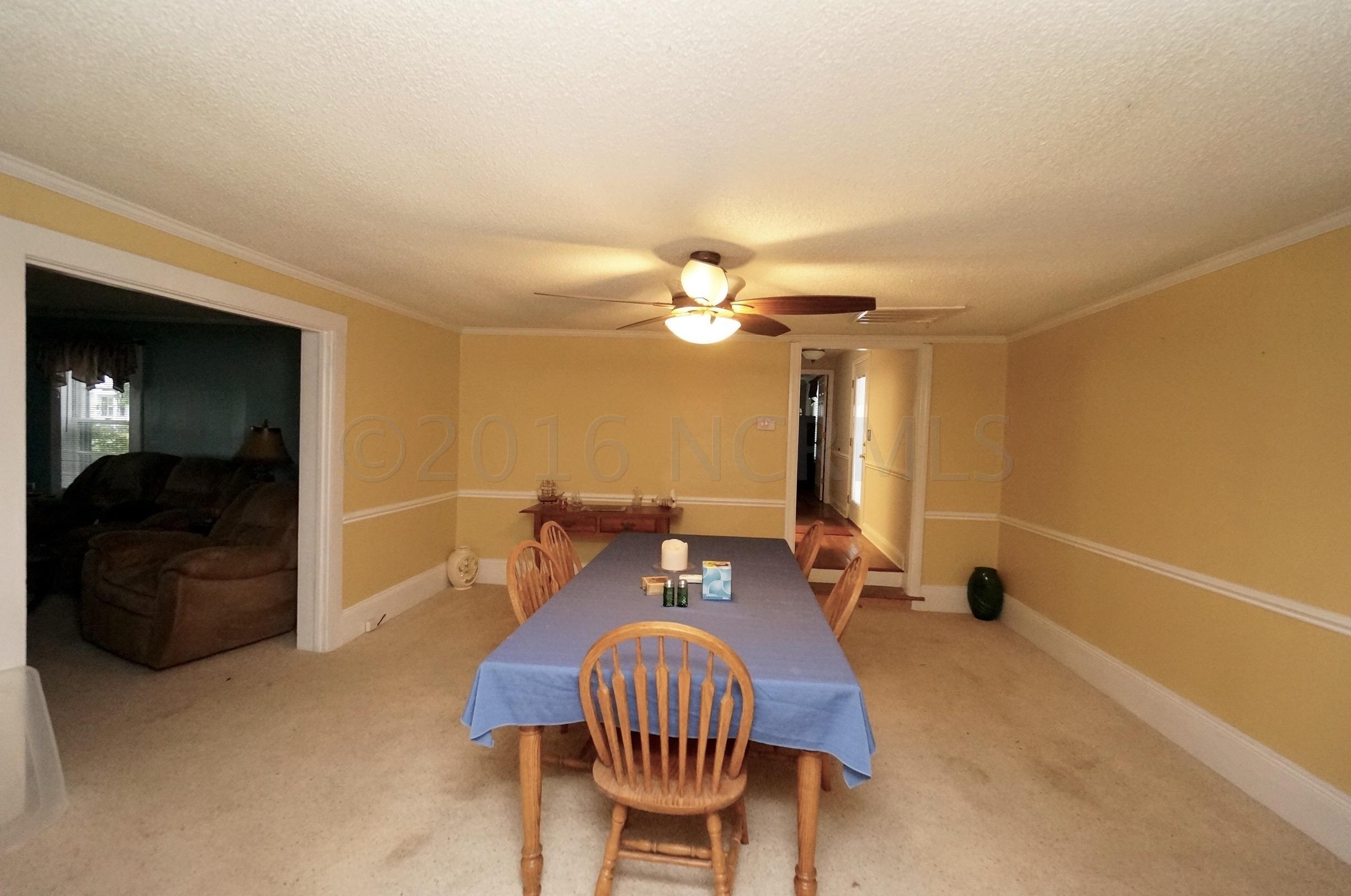 319 Newport Loop Road Newport, NC 28570 - Photo 6 of 20 Dining Room