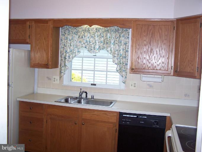 2515 Bollard Road Annapolis, MD 21401 - Photo 6 of 30 Kitchen #3