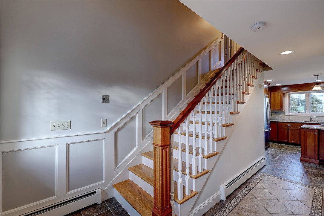 1 Karen Lane Bristol, RI 02809 - Photo 12 of 26