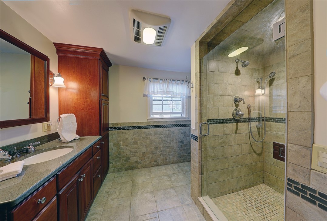 1 Karen Lane Bristol, RI 02809 - Photo 18 of 26