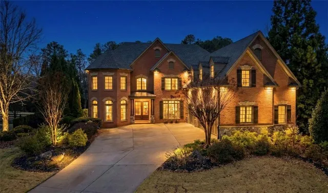 $1,899,000 | 560 Arcaro Drive, Alpharetta, GA 30004