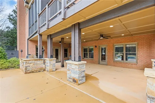 $1,899,000 | 560 Arcaro Drive, Alpharetta, GA 30004