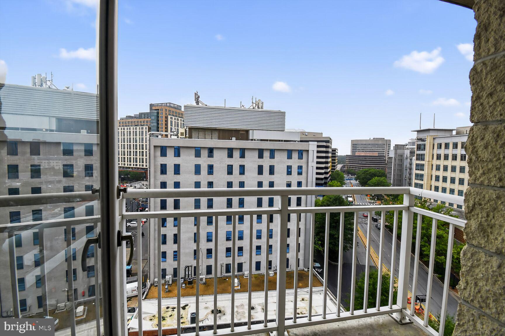 930 Wayne Avenue, Unit 1004 Silver Spring, MD 20910 - Photo 24 of 37