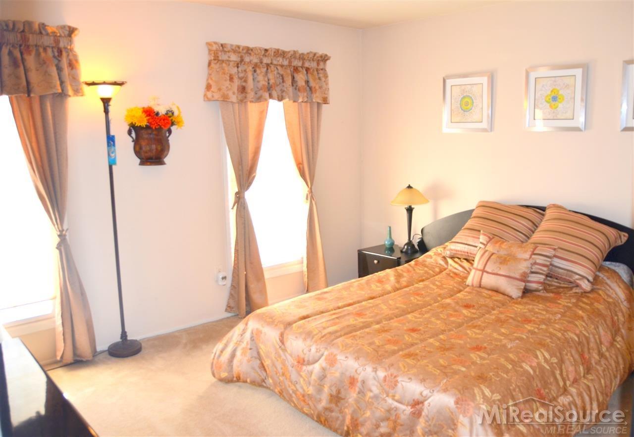 1455 Lantern Lane Rochester Hills, MI 48306 - Photo 22 of 27