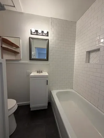 $1,300 | 2220 16th Street, Unit FRONT, Lubbock, TX 79401