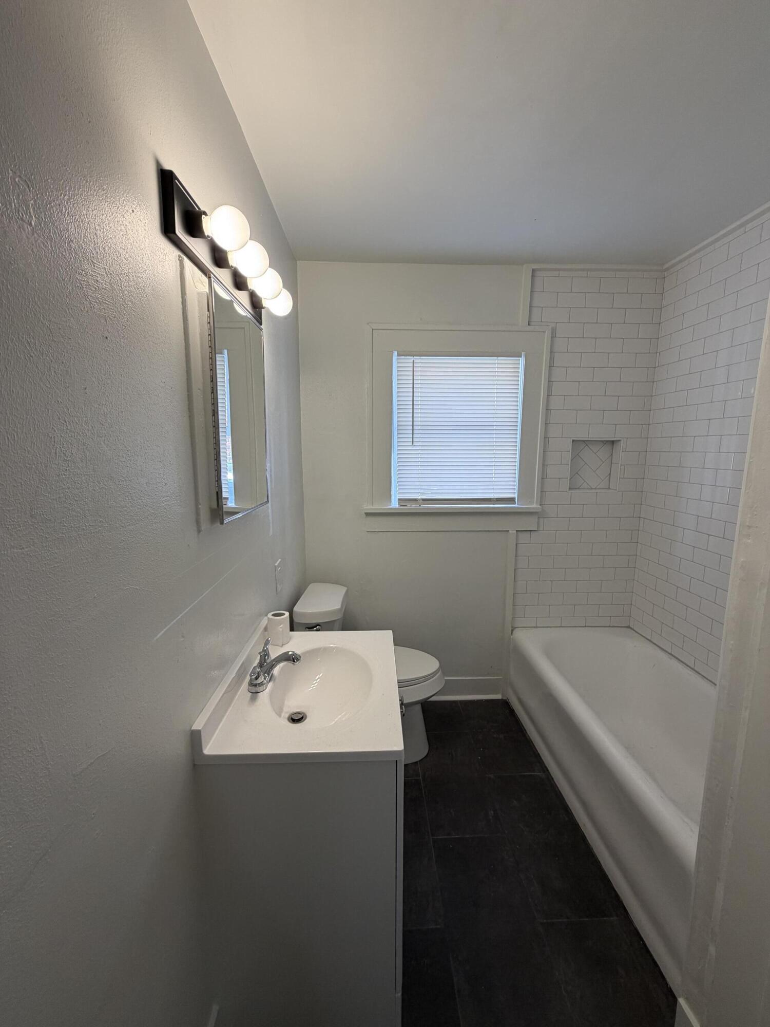 2220 16th Street, Unit FRONT Lubbock, TX 79401 - Photo 8 of 11 IMG_3801