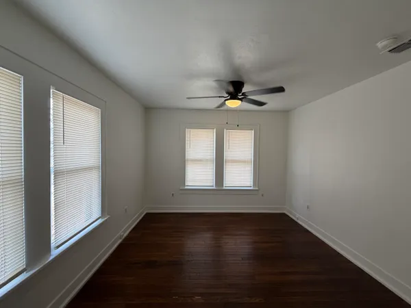 $1,300 | 2220 16th Street, Unit FRONT, Lubbock, TX 79401