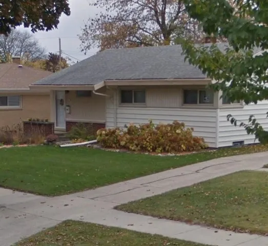 $214,555 | 8627 West Ruby Avenue, Milwaukee, WI 53225