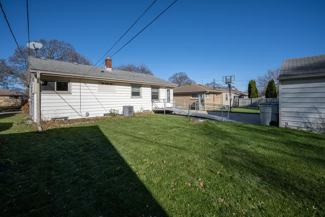 $214,555 | 8627 West Ruby Avenue, Milwaukee, WI 53225