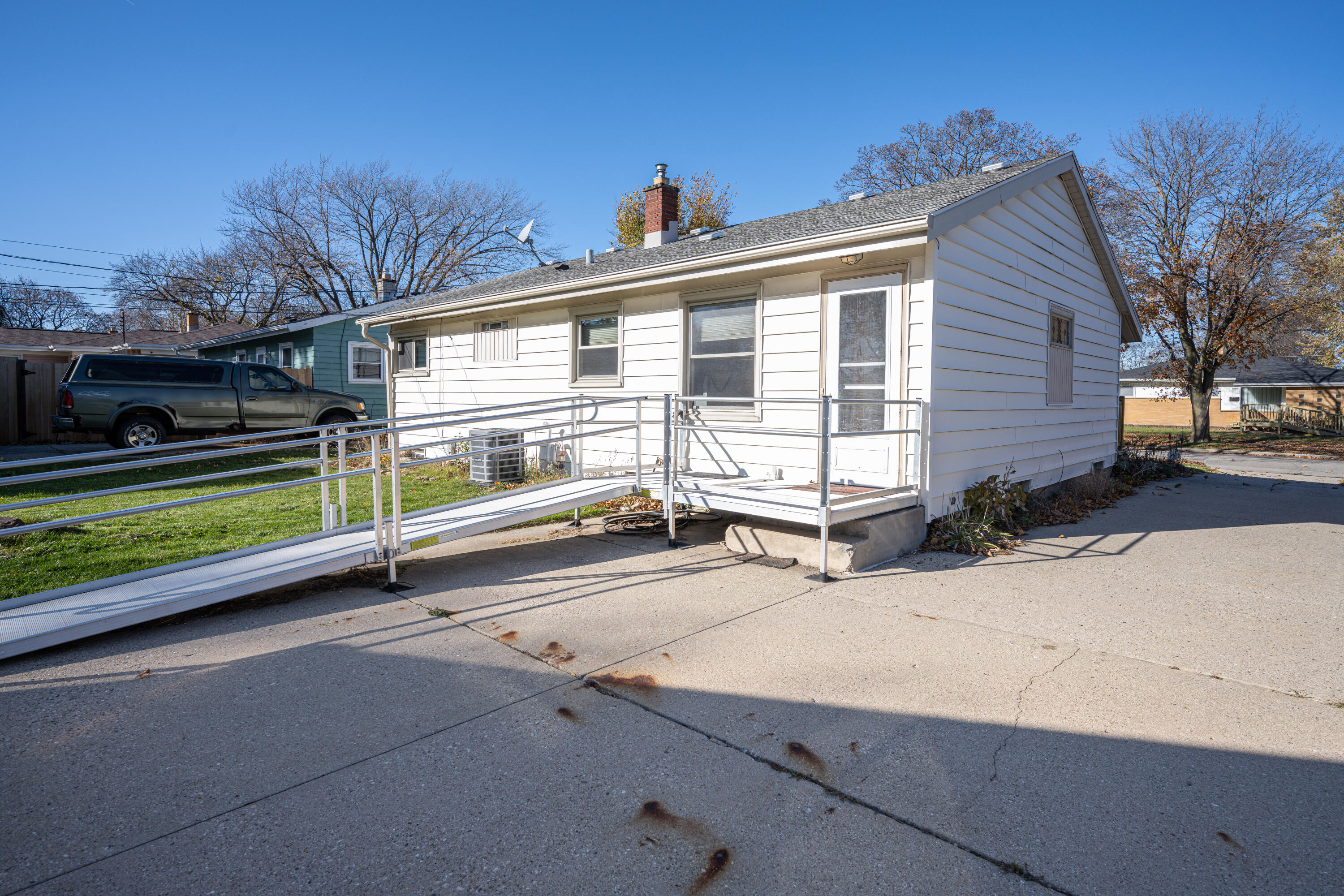 8627 West Ruby Avenue Milwaukee, WI 53225 - Photo 23 of 35 Ruby-14