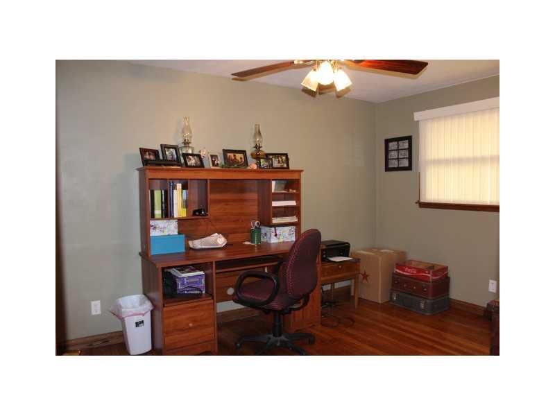 8697 Spring Creek Road Terre Haute, IN 47805 - Photo 5 of 9