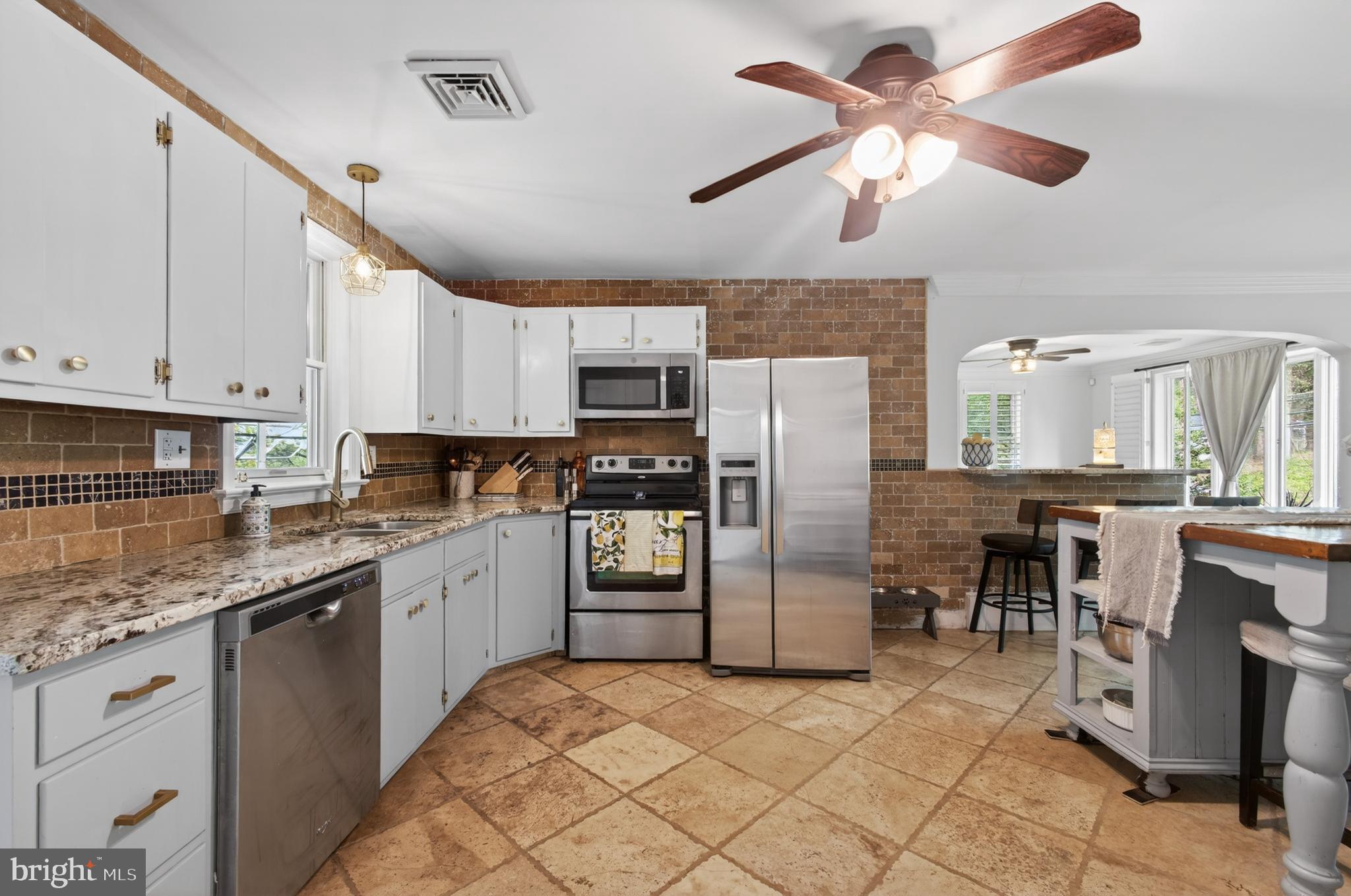 1369 Sheep Hill Road Pottstown, PA 19465 - Photo 5 of 23