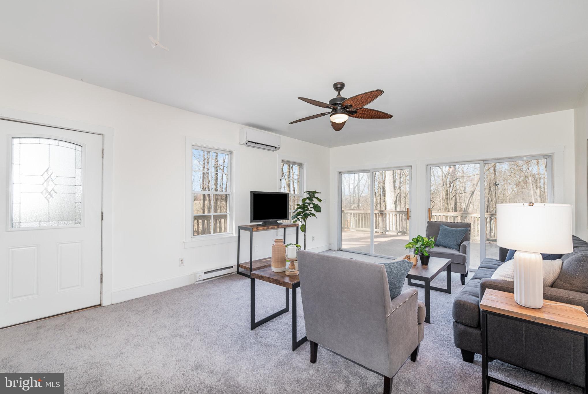20002 Cameron Mill Road Parkton, MD 21120 - Photo 11 of 38 Great Room