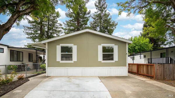 $325,000 | 187 Rancho Verde Circle, Rohnert Park, CA 94928