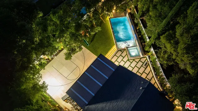 $1,949,000 | 4615 Orange Knoll Avenue, La Canada Flintridge, CA 91011