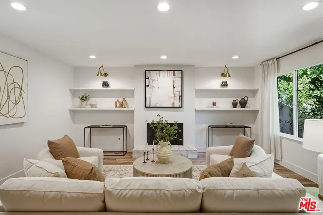 $1,949,000 | 4615 Orange Knoll Avenue, La Canada Flintridge, CA 91011