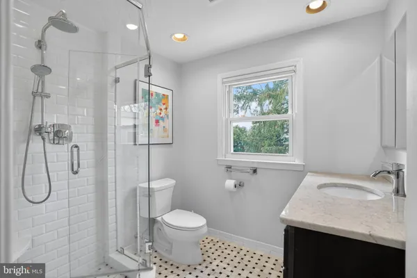 $740,000 | 211 Fairfield Drive, Wallingford, PA 19086