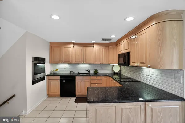 $740,000 | 211 Fairfield Drive, Wallingford, PA 19086