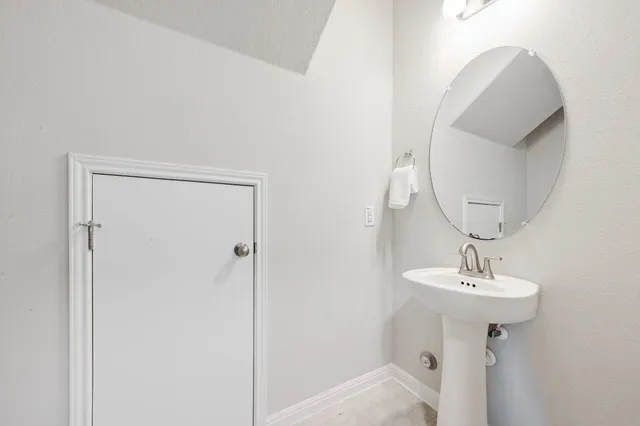 $295,000 | 1402 Catalan Road, Austin, TX 78748