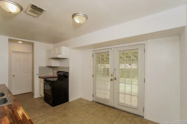 $1,500 | 5916 Mission Sunrise, San Antonio, TX 78244