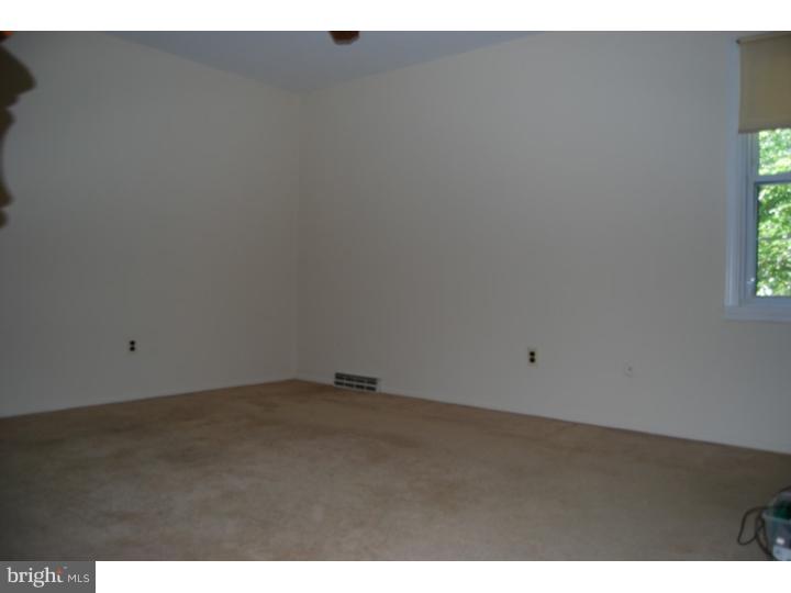 2304 Yellowstone Road Cinnaminson, NJ 08077 - Photo 14 of 20 Gallery Image 14