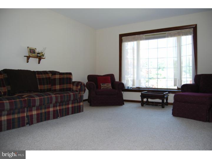 2304 Yellowstone Road Cinnaminson, NJ 08077 - Photo 5 of 20 Gallery Image 5