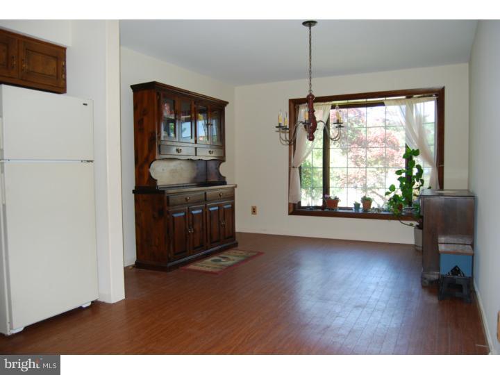 2304 Yellowstone Road Cinnaminson, NJ 08077 - Photo 9 of 20 Gallery Image 9