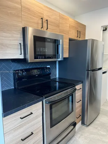 $2,100 | 7474 East Plumosa Lane, Unit 7482, Lake Worth, FL 33467